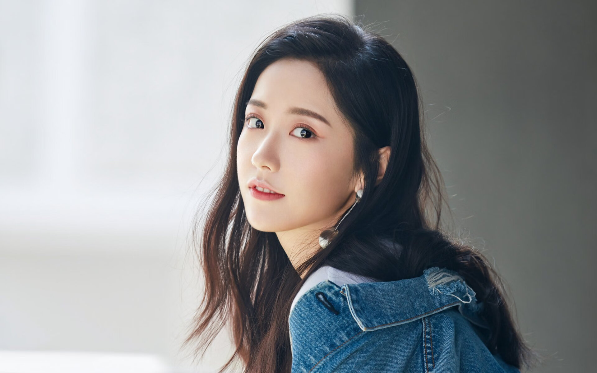 德国男子81公斤级柔道选手在比赛中获得第七名，德国柔道选手硬核热身