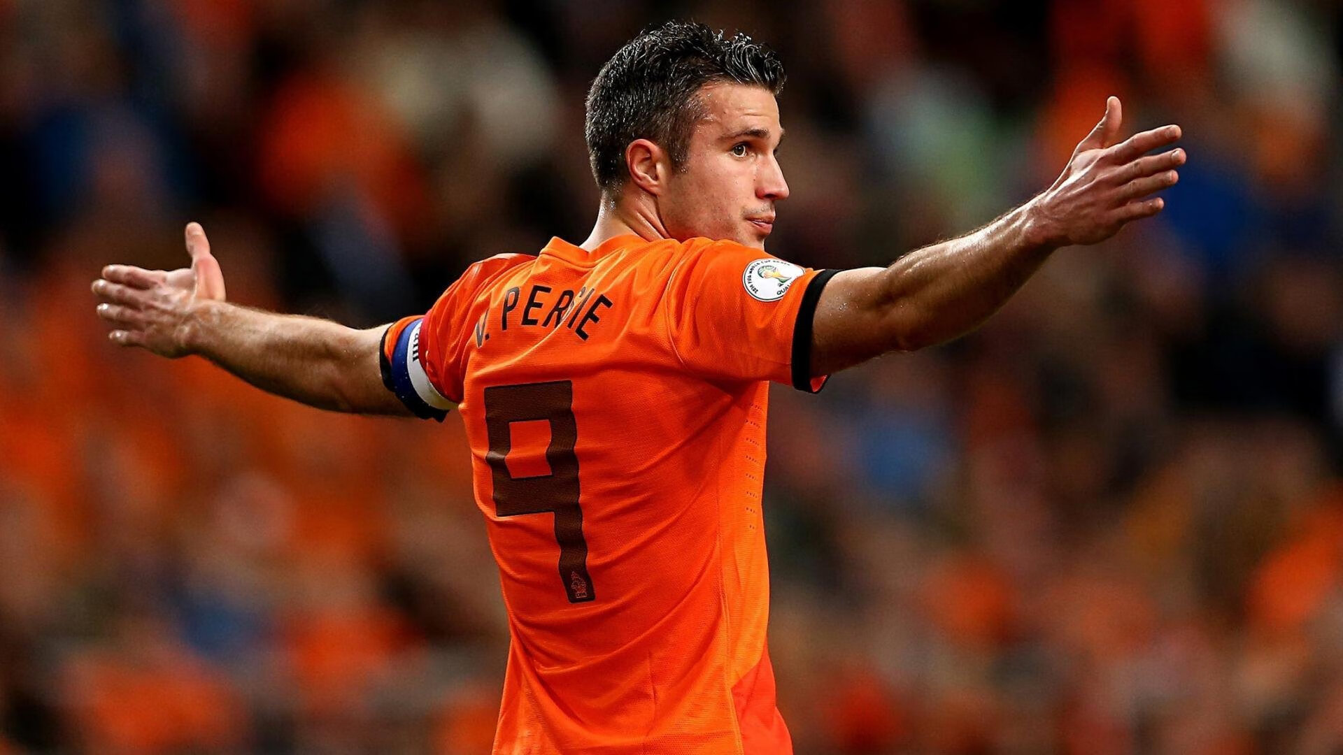 青训系统标准逐步完善，建设高水平足球人才培养基地成为行业重点